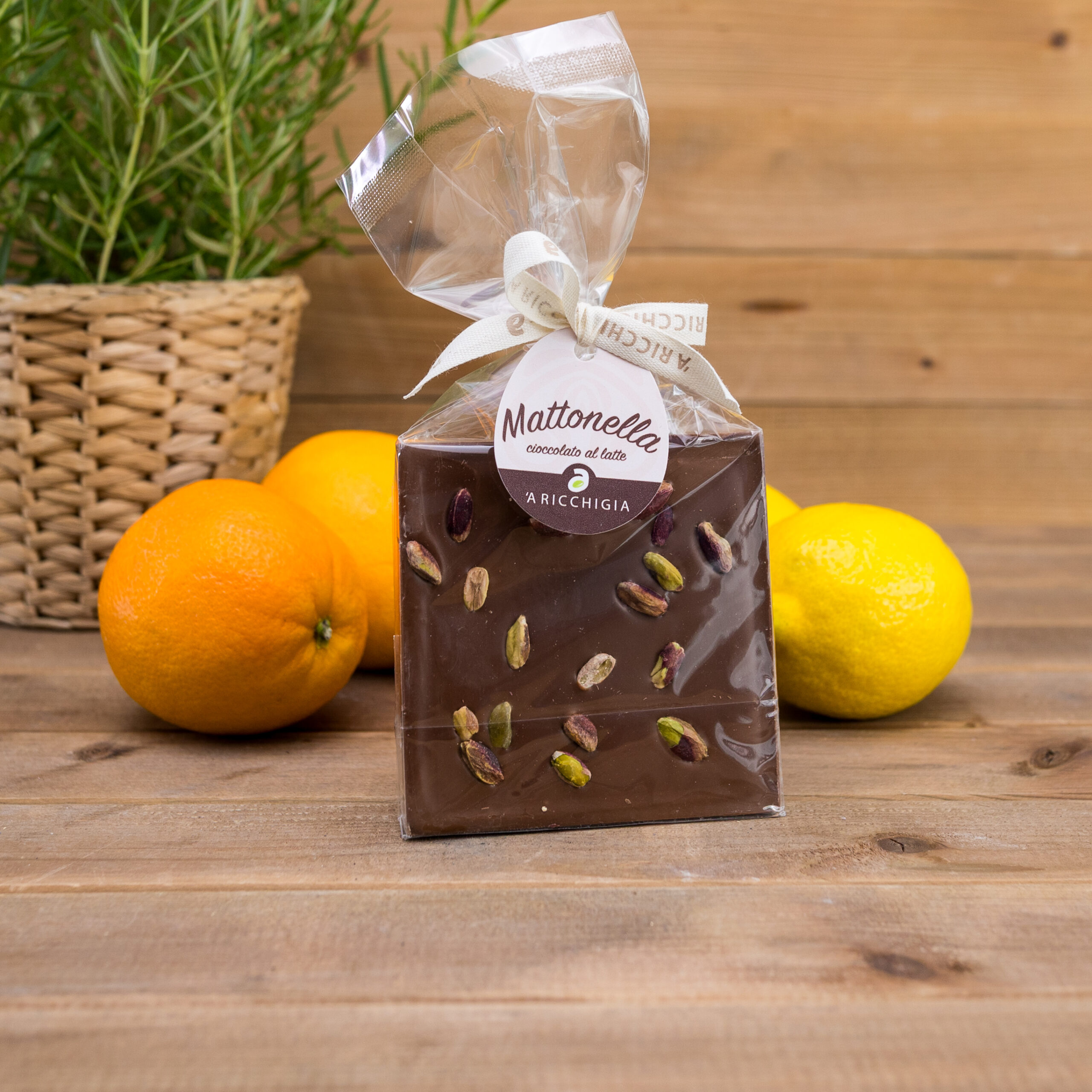 Czekolada mleczna z pistacjami 100g 'A Ricchigia