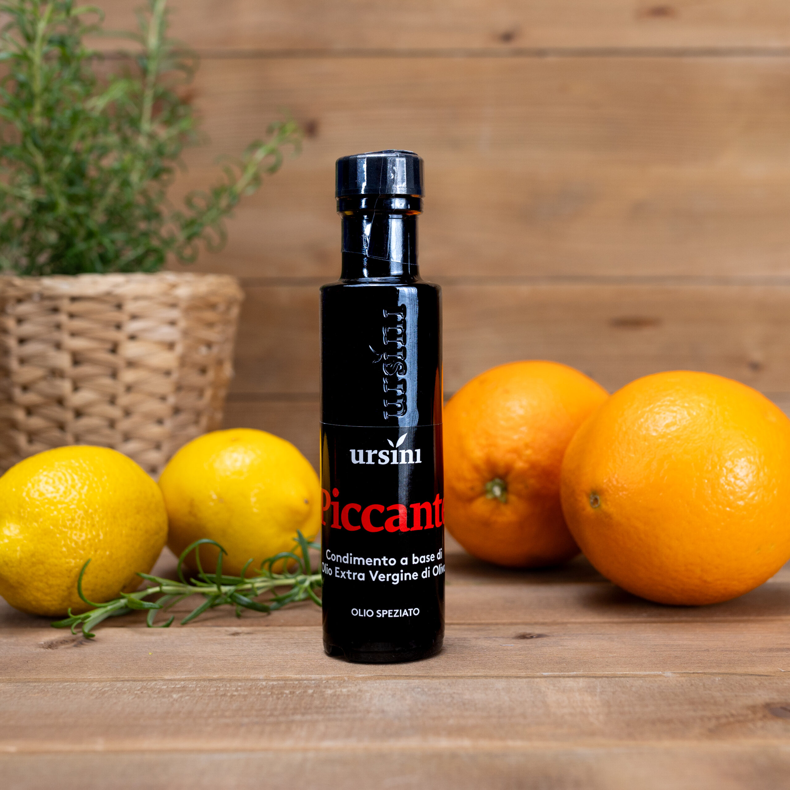 Oliwa extra vergine z papryczką pikantną 100ml Ursini
