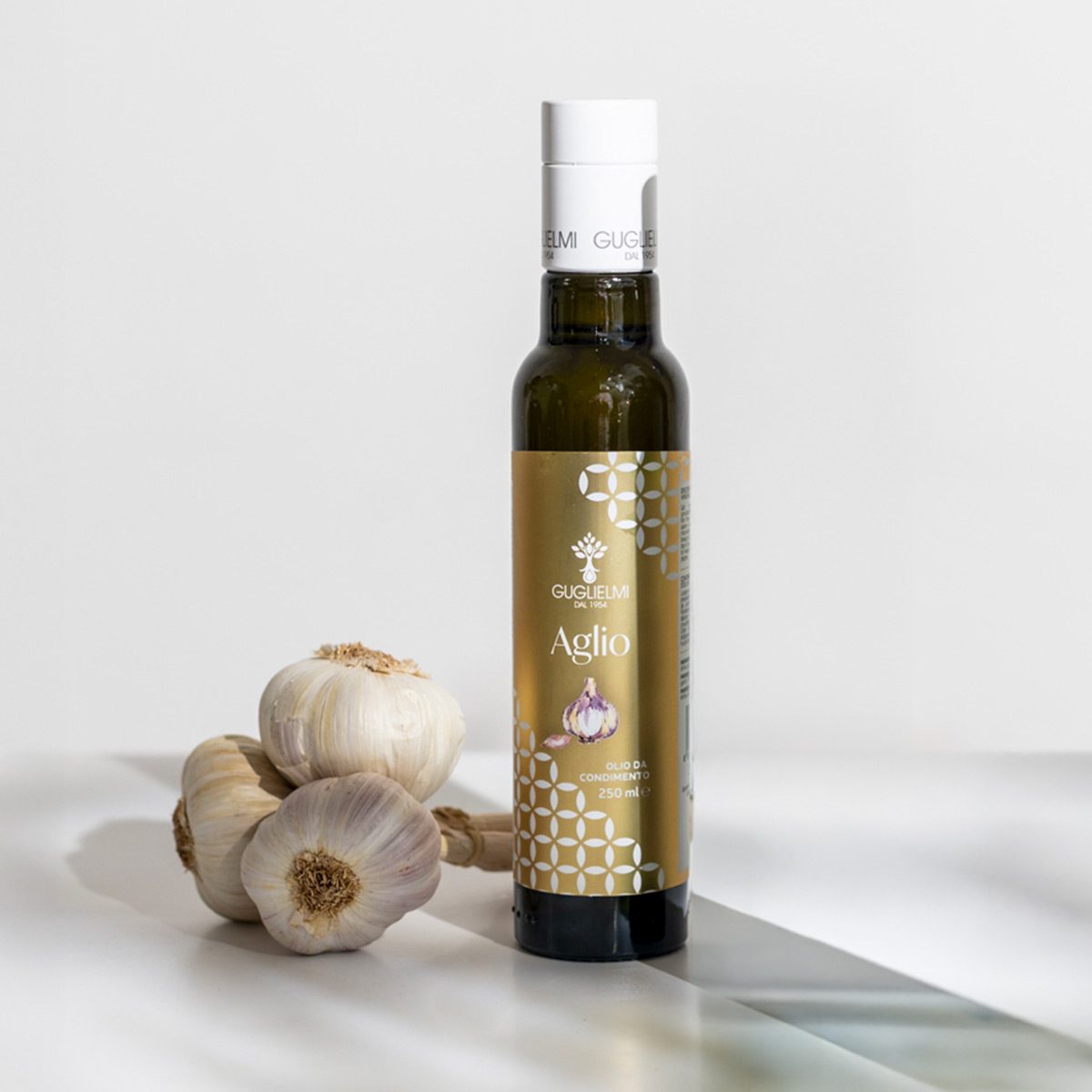 Oliwa z oliwek extra virgin Czosnek 100ml Guglielmi - obrazek 2
